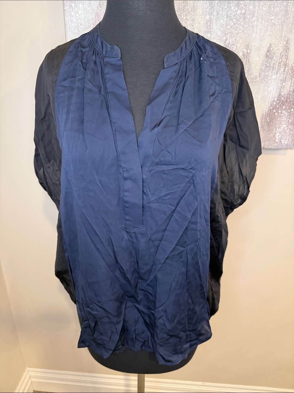 Vince. blouse size small